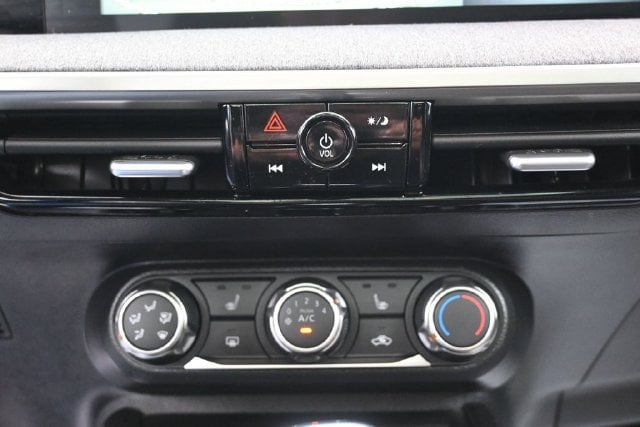 2025 Nissan Kicks SV AWD - Photo 24