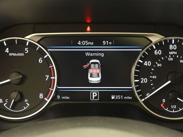 2025 Nissan Sentra SR - Photo 21