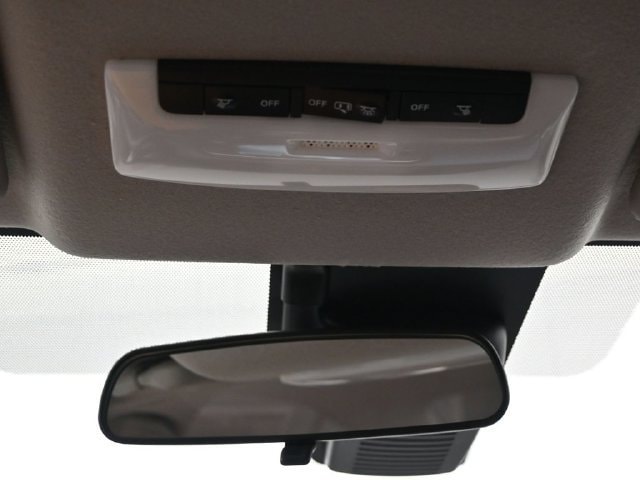 2025 Nissan Versa Sedan SV - Photo 21