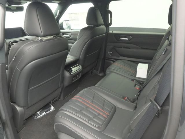 2025 Nissan Armada PRO-4X - Photo 40