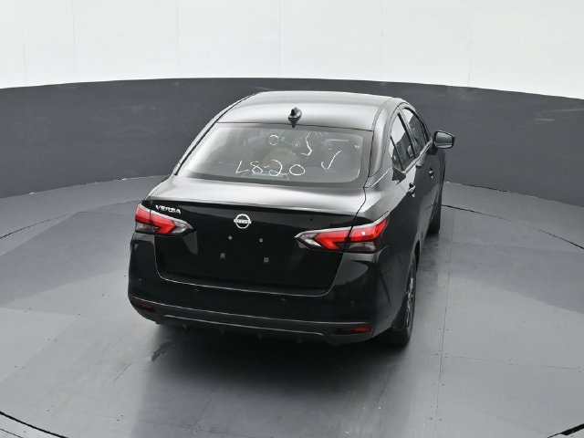 2025 Nissan Versa Sedan SV - Photo 38
