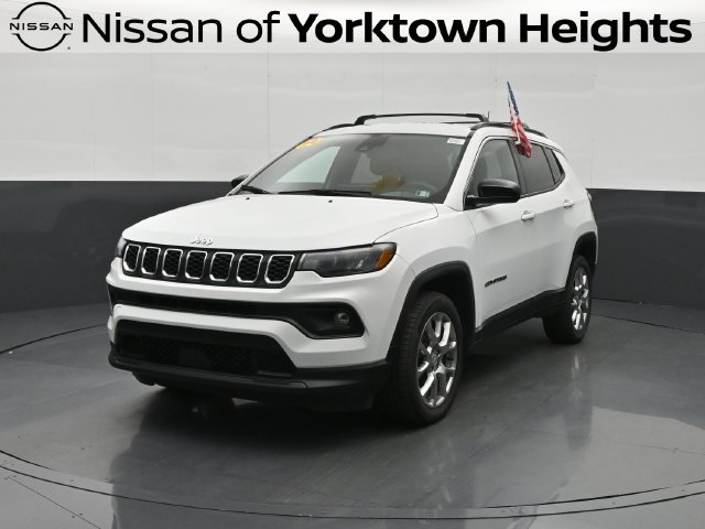 2024 Jeep Compass Latitude Lux