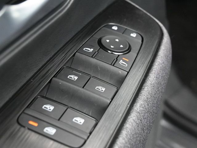 2025 Nissan Kicks SV AWD - Photo 11