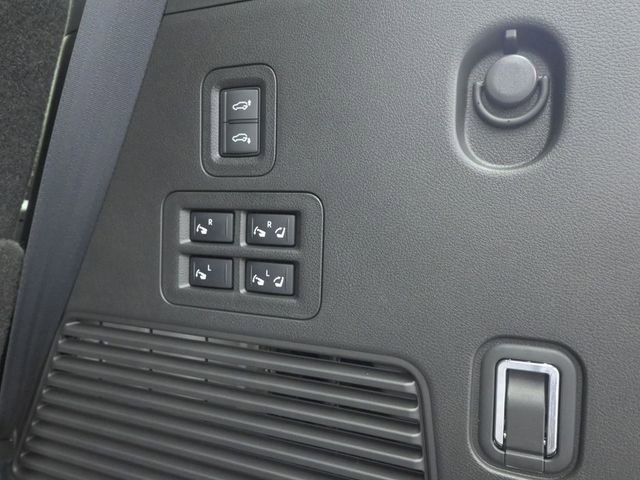 2025 Nissan Armada PRO-4X - Photo 45