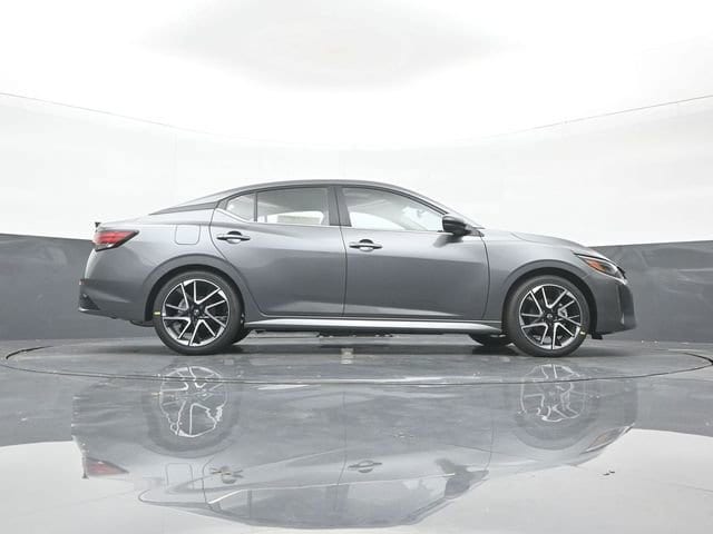 2025 Nissan Sentra SR - Photo 44