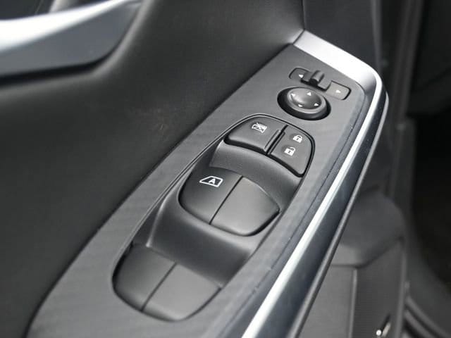 2025 Nissan Sentra SR - Photo 11