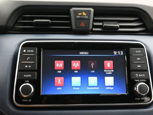 2025 Nissan Versa Sedan SV - Photo 18