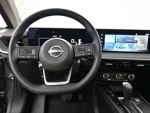 2025 Nissan Kicks SV AWD - Photo 14