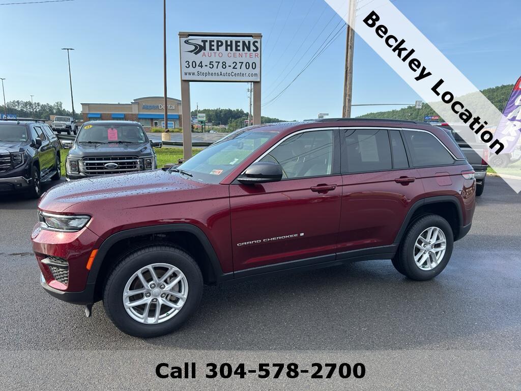 Used 2024 Jeep Grand Cherokee Laredo SUV
