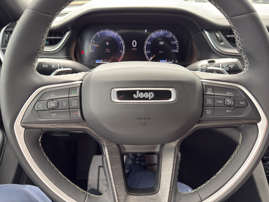 2025 Jeep Grand Cherokee L Limited - Photo 17
