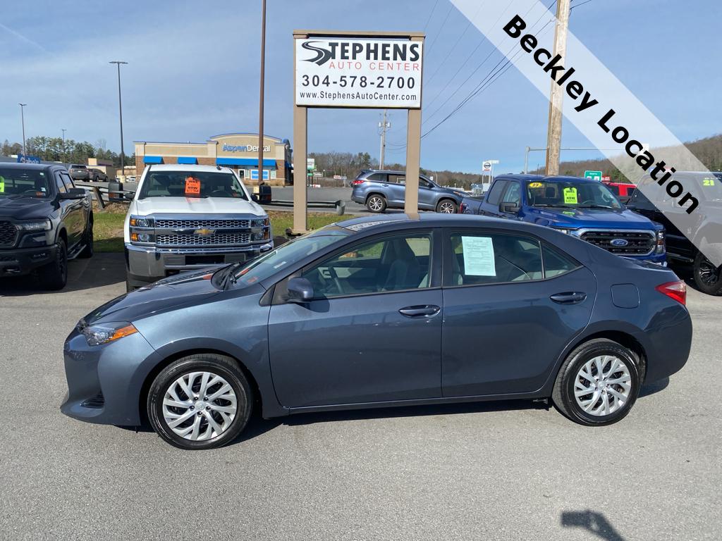2018 Toyota Corolla LE's photo