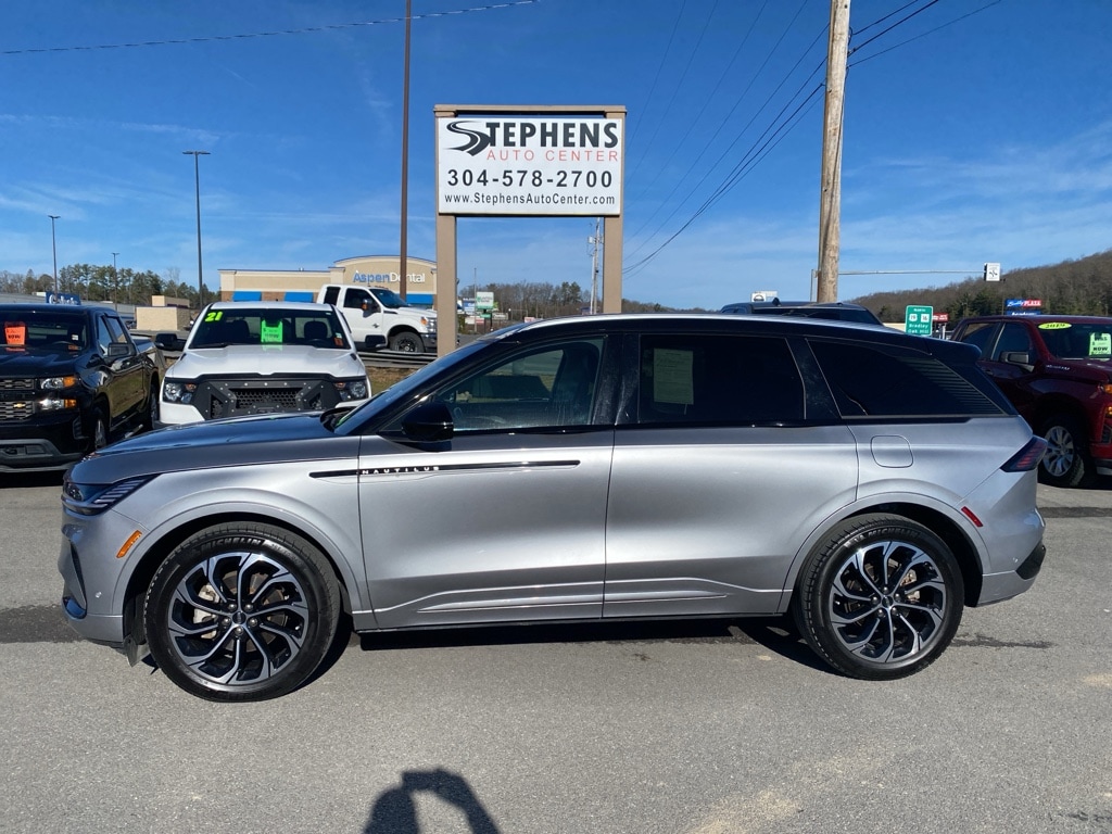 2024 Lincoln Nautilus Reserve's photo