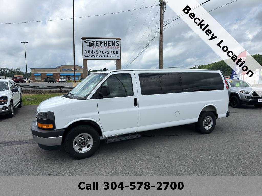 2025 GMC Savana 3500 LT Ext WB's photo