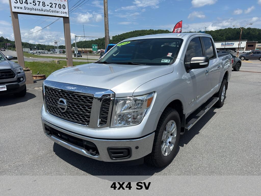 Used 2018 Nissan Titan SV Truck Crew Cab