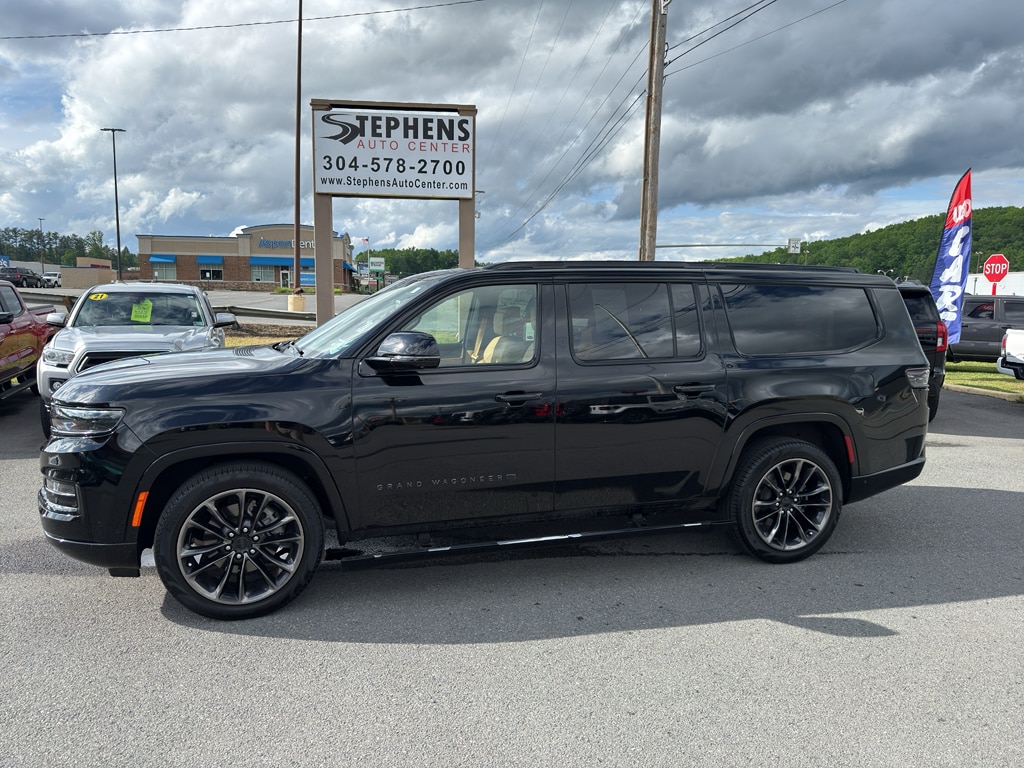 2025 Jeep Grand Wagoneer L Series III Obsidian 4WD's photo