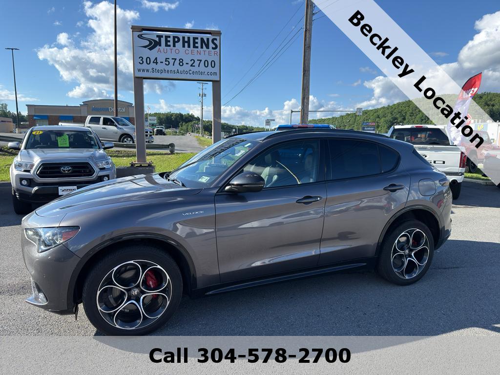 2024 Alfa Romeo Stelvio Veloce AWD's photo