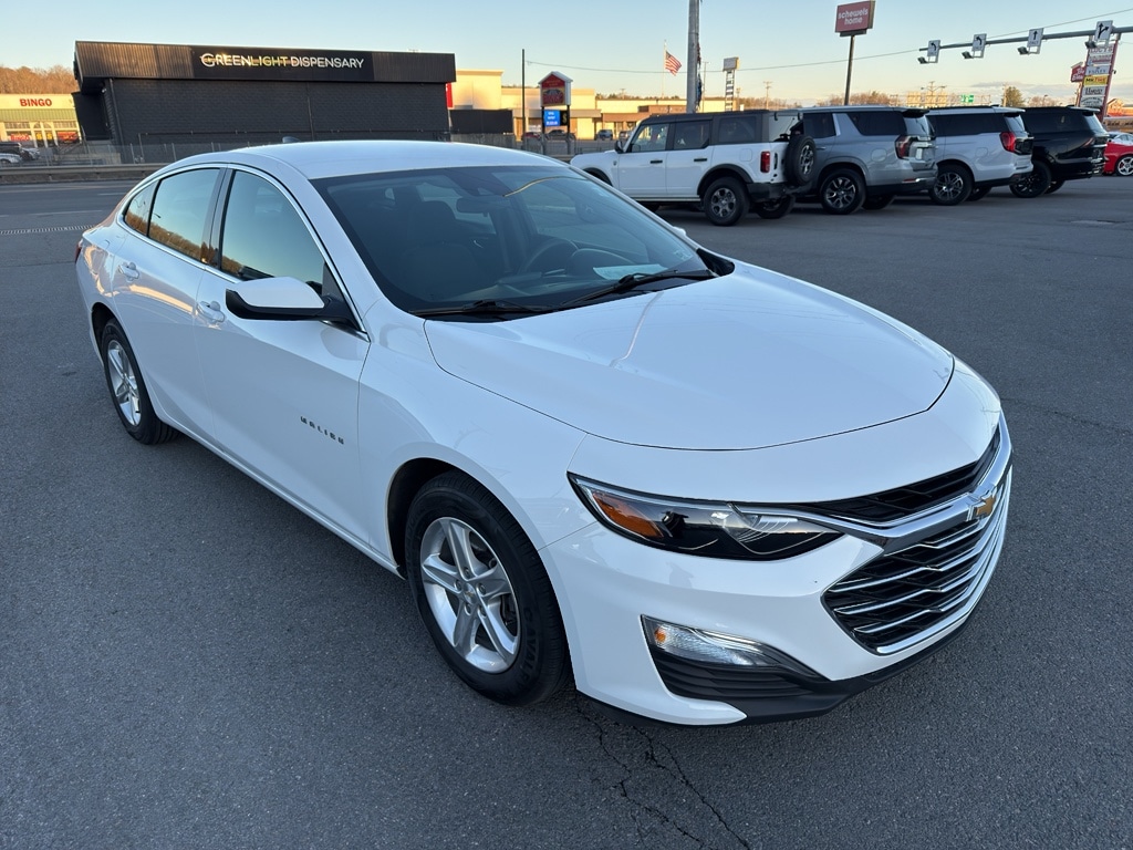 Used 2024 Chevrolet Malibu LS w/1LS Sedan