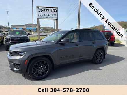 2025 Jeep Grand Cherokee Summit SUV