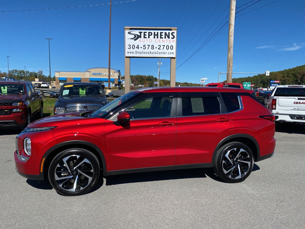 2024 Mitsubishi Outlander SE