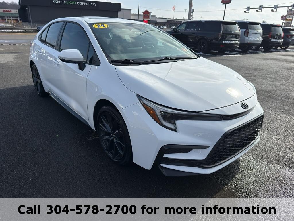 Used 2024 Toyota Corolla SE Sedan