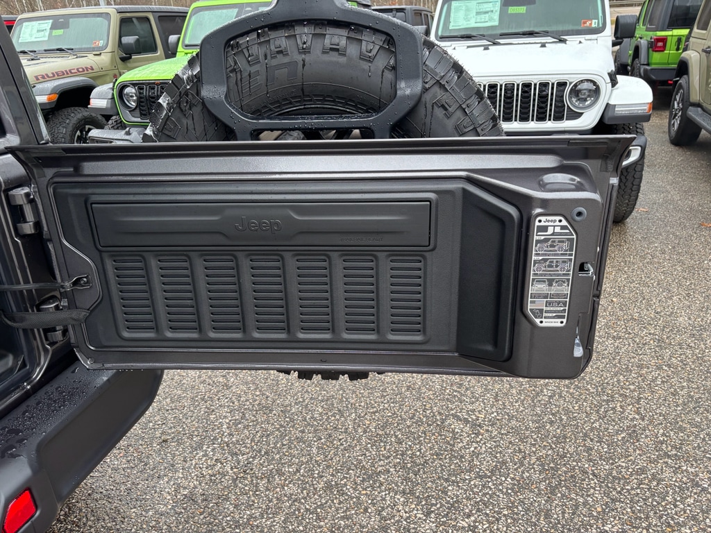 2026 Jeep Wrangler 4-Door Willys - Photo 8