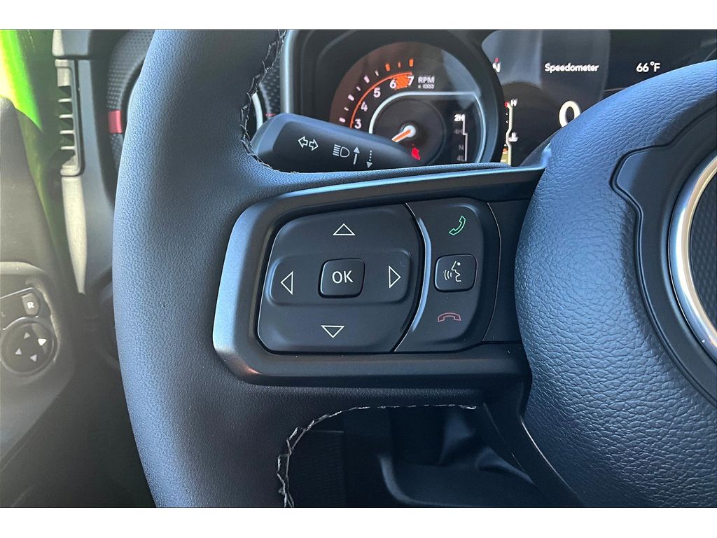 2025 Jeep Wrangler 2-Door Rubicon - Photo 8