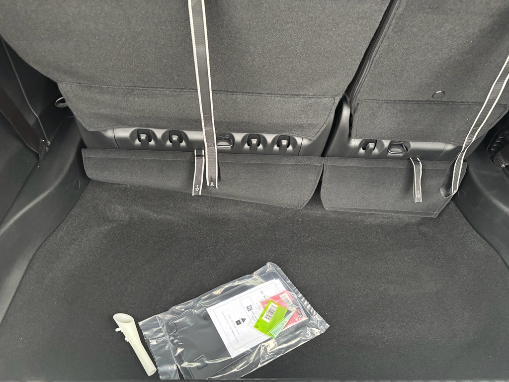 2026 Chrysler Pacifica Select - Photo 9
