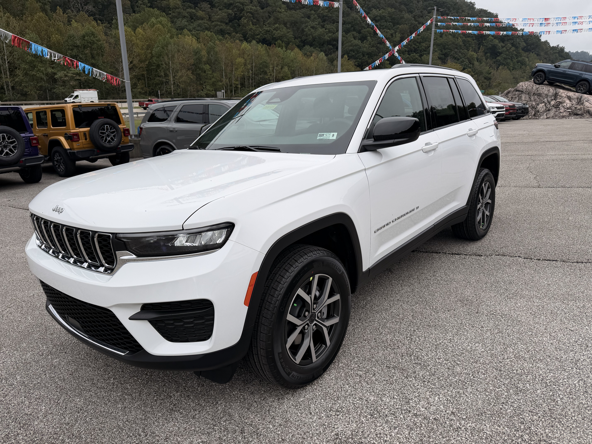 2027 Jeep Grand Cherokee