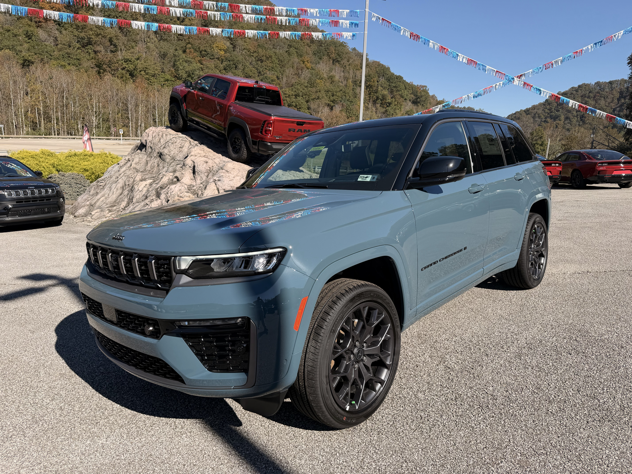2027 Jeep Grand Cherokee