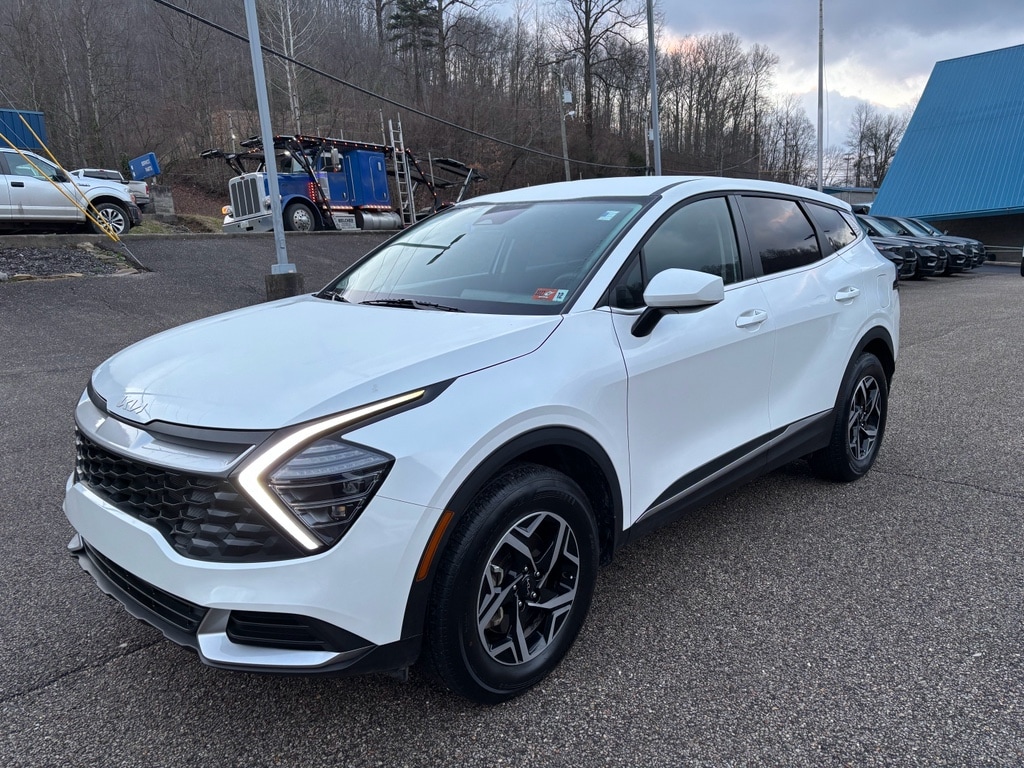 2025 Kia Sportage LX's photo