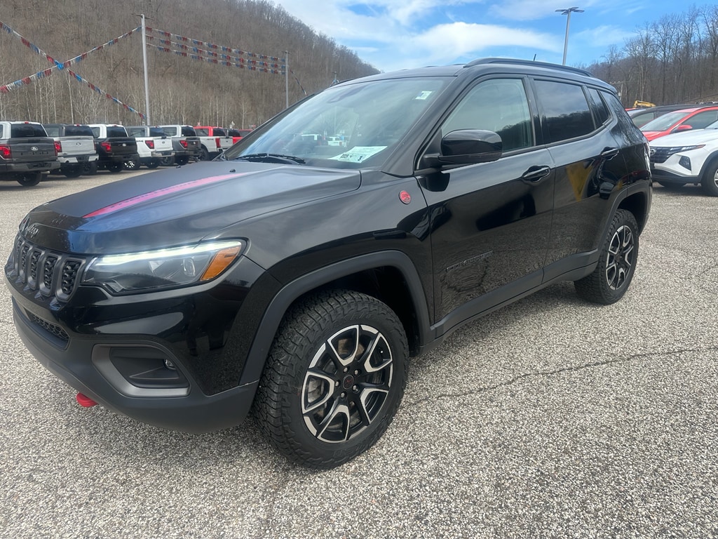 2025 Jeep Compass Trailhawk