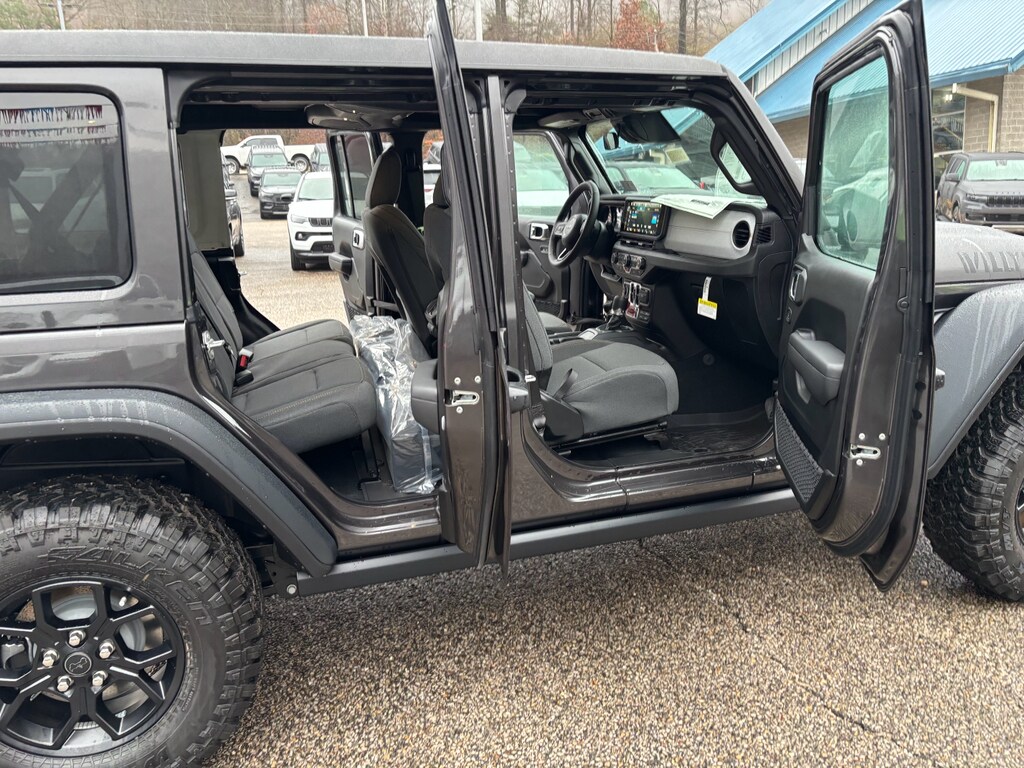 2026 Jeep Wrangler 4-Door Willys - Photo 10