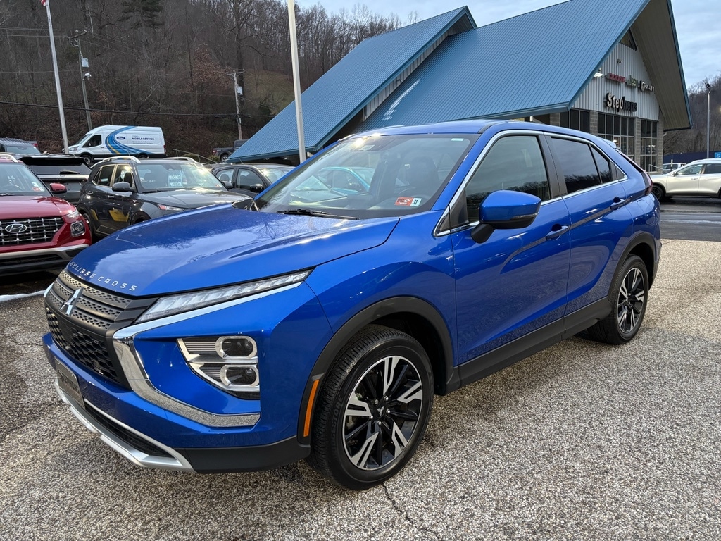 2024 Mitsubishi Eclipse Cross SE's photo