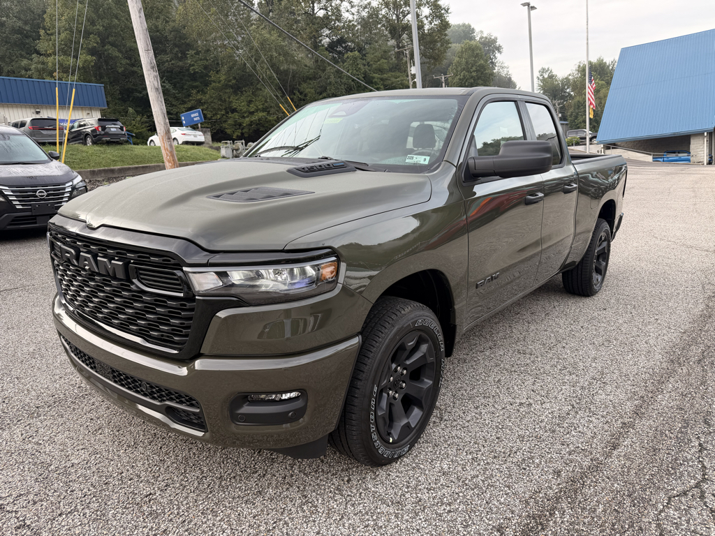 2027 Ram 1500 TRADESMAN QUAD CAB 4X4 Pickup