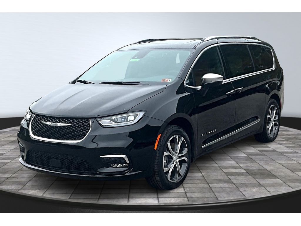 2026 Chrysler Pacifica Pinnacle's photo