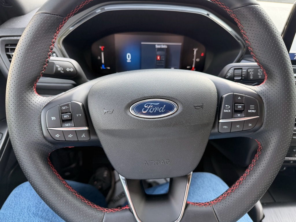 2025 Ford Escape ST-Line - Photo 15