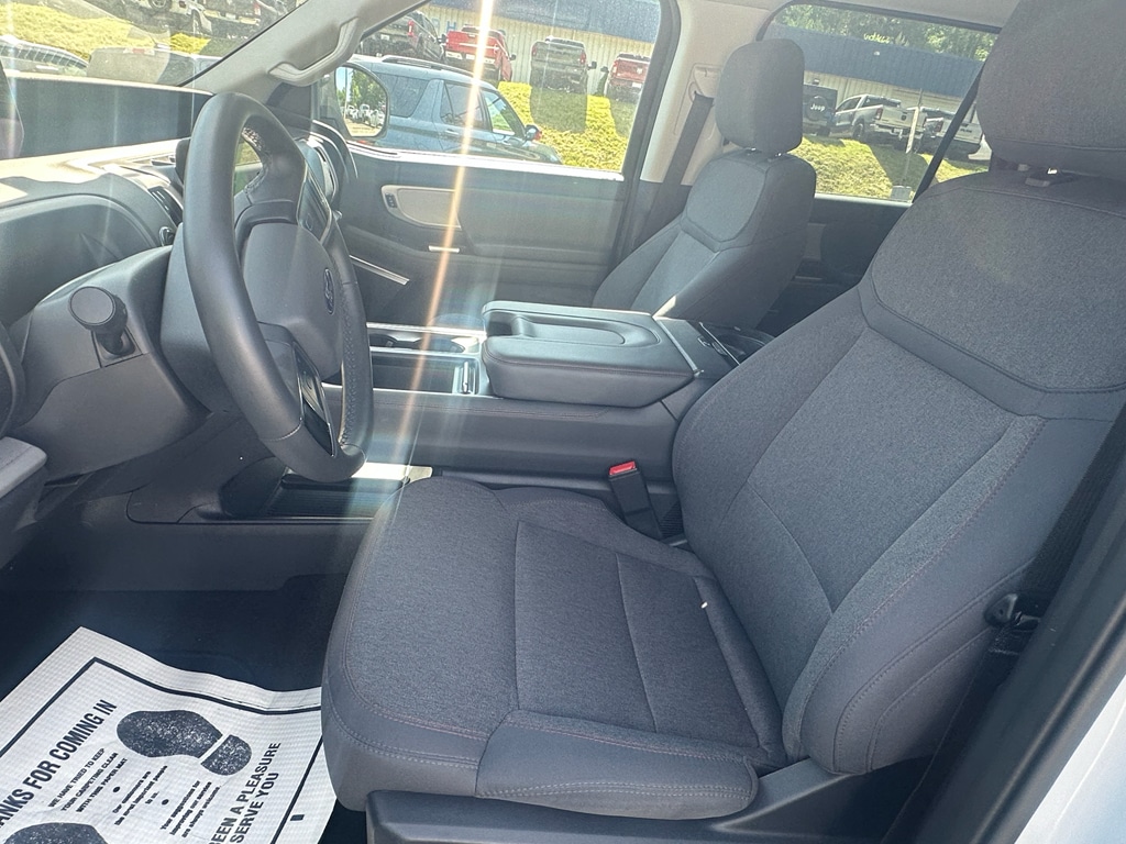 2025 Ford Expedition Active - Photo 10