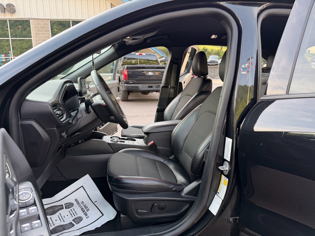 2025 Ford Escape ST-Line - Photo 8