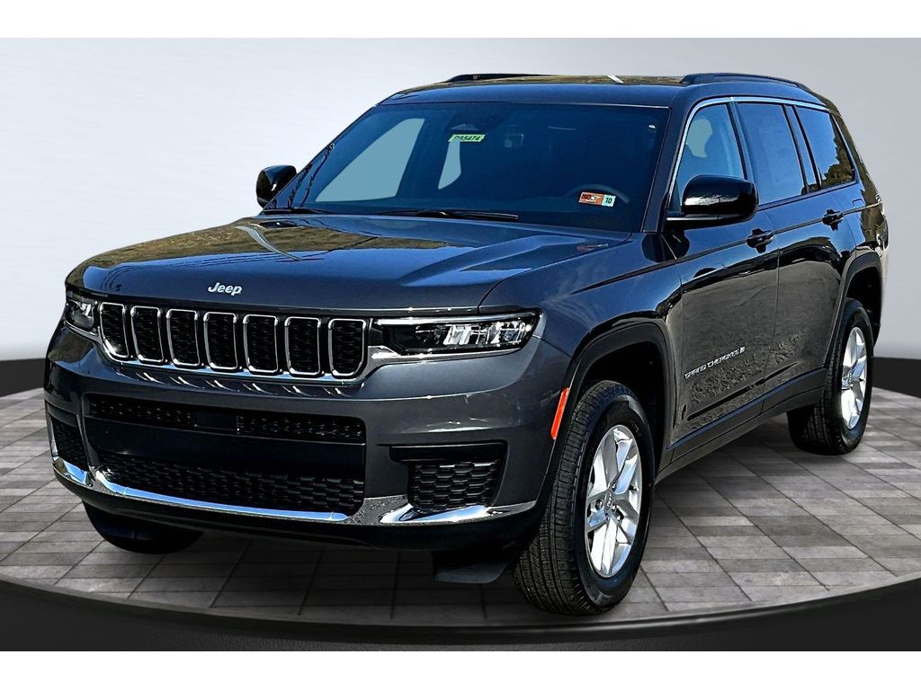 2025 Jeep Grand Cherokee L Laredo's photo