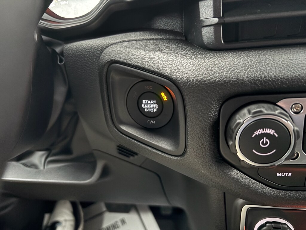 2026 Jeep Wrangler 4-Door Willys - Photo 16