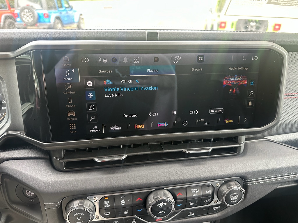 2025 Jeep Wrangler 2-Door Rubicon - Photo 34