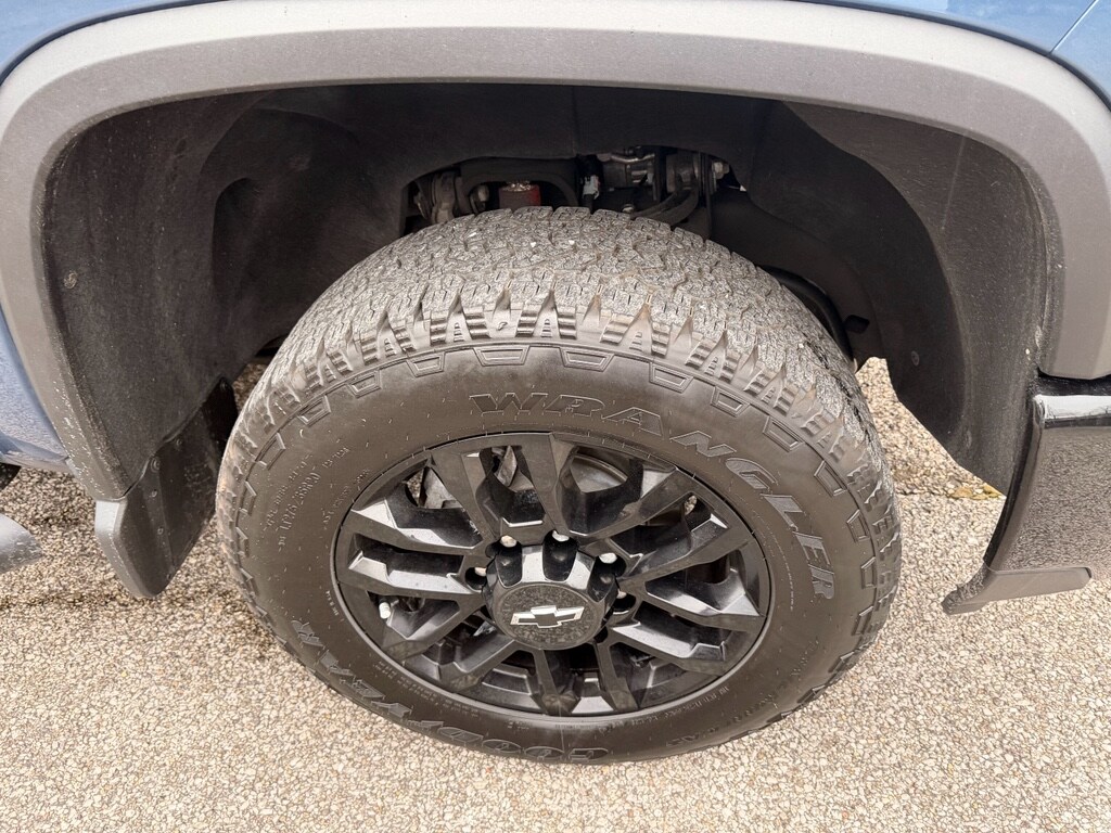 Used 2025 Chevrolet Silverado 2500 HD Custom Truck Double Cab