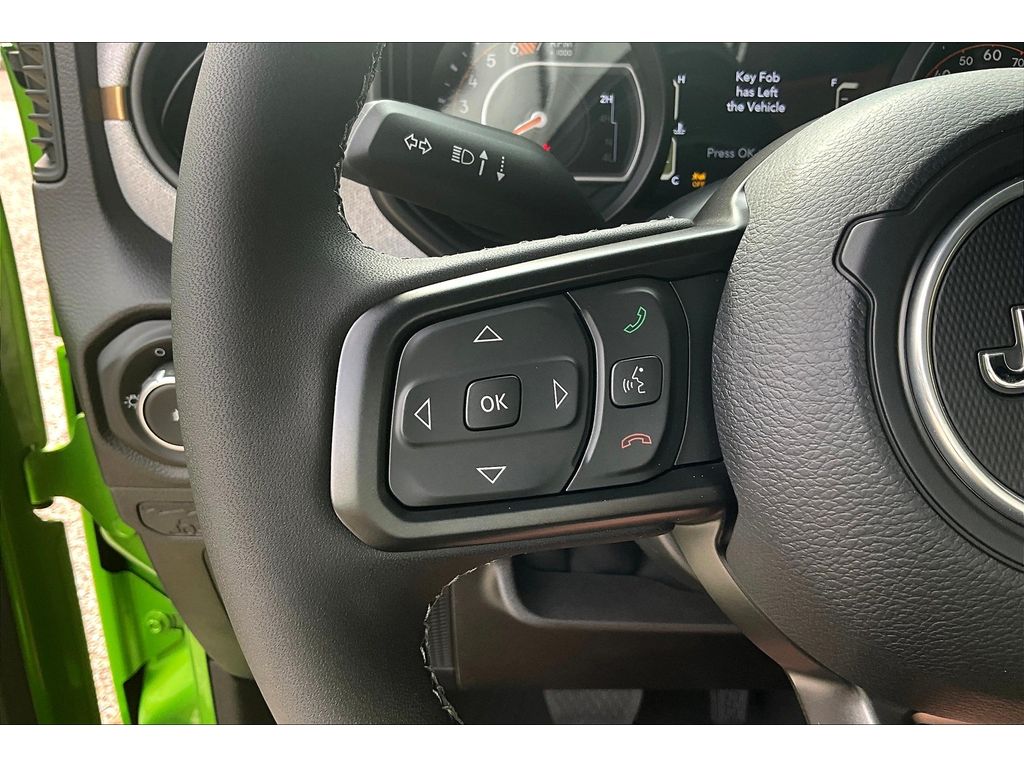 2025 Jeep Wrangler 4-Door Willys - Photo 8