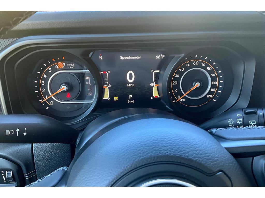 2025 Jeep Wrangler 2-Door Rubicon - Photo 18