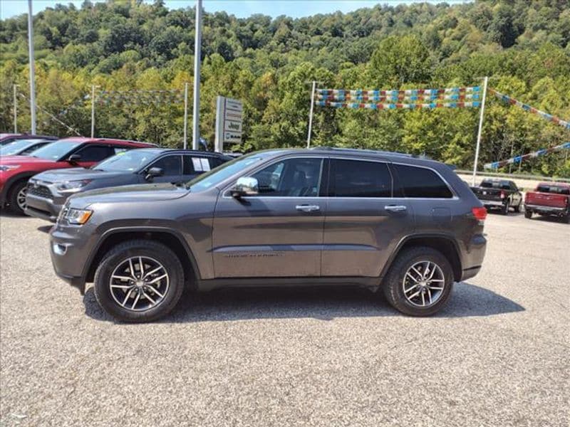 Used 2018 Jeep Grand Cherokee Limited with VIN 1C4RJFBG2JC507693 for sale in Oak Hill, WV