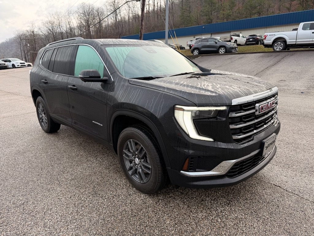 Used 2025 GMC Acadia Elevation SUV