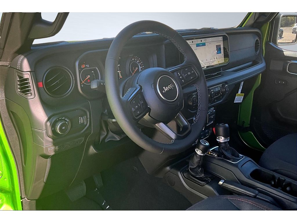 2025 Jeep Wrangler 2-Door Rubicon - Photo 10