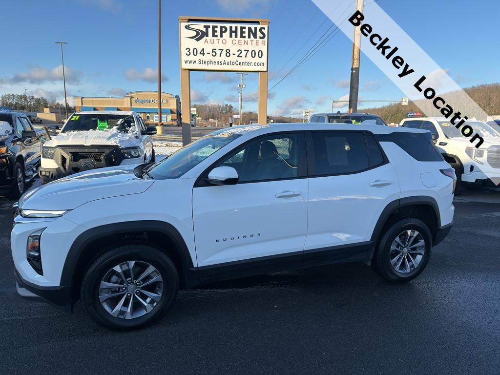 2025 Chevrolet Equinox LT's photo