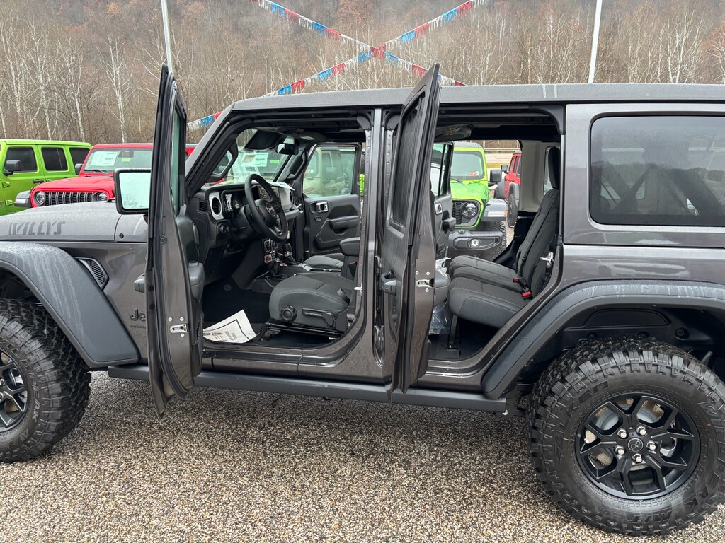 2026 Jeep Wrangler 4-Door Willys - Photo 6