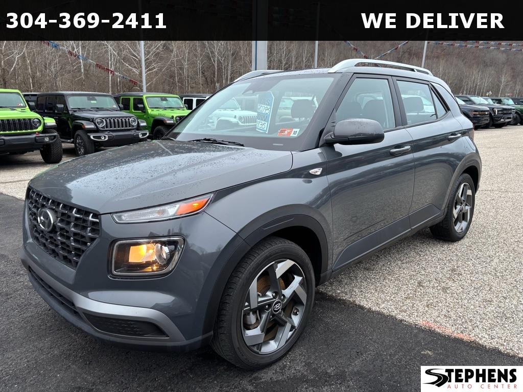 Used 2024 Hyundai Venue SEL SUV